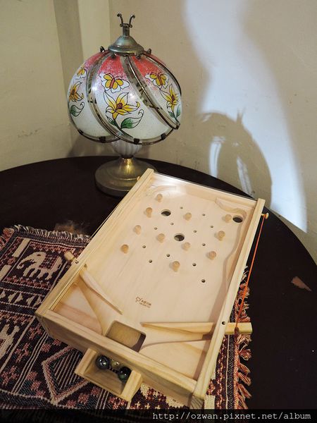 [吃喝]咖啡、童趣、輕食～紅葉食趣 RedLeaf Cafe。