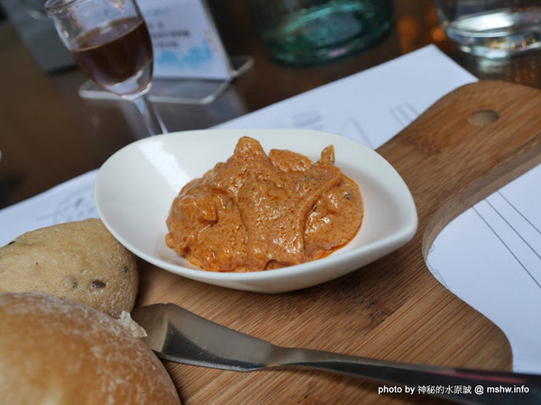 赤崁璽樓：【食記】台南赤崁璽樓蔬食餐廳-襌&食時尚異國蔬食料理@中西區赤崁樓 : 面對時間的巨輪,在歷史洪流的角落用餐, 仿佛格外美味!