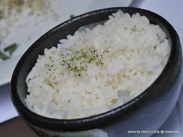 赤崁璽樓：【食記】台南赤崁璽樓蔬食餐廳-襌&食時尚異國蔬食料理@中西區赤崁樓 : 面對時間的巨輪,在歷史洪流的角落用餐, 仿佛格外美味!