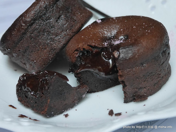 赤崁璽樓：【食記】台南赤崁璽樓蔬食餐廳-襌&食時尚異國蔬食料理@中西區赤崁樓 : 面對時間的巨輪,在歷史洪流的角落用餐, 仿佛格外美味!