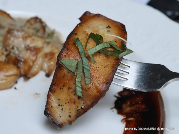 赤崁璽樓：【食記】台南赤崁璽樓蔬食餐廳-襌&食時尚異國蔬食料理@中西區赤崁樓 : 面對時間的巨輪,在歷史洪流的角落用餐, 仿佛格外美味!