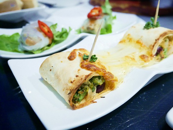 赤崁璽樓:赤崁璽樓-台南古宅素食餐廳 在古色古香的洋式老屋中 品嚐道地食材的素食料理 /台南素食推薦/台南美食推薦