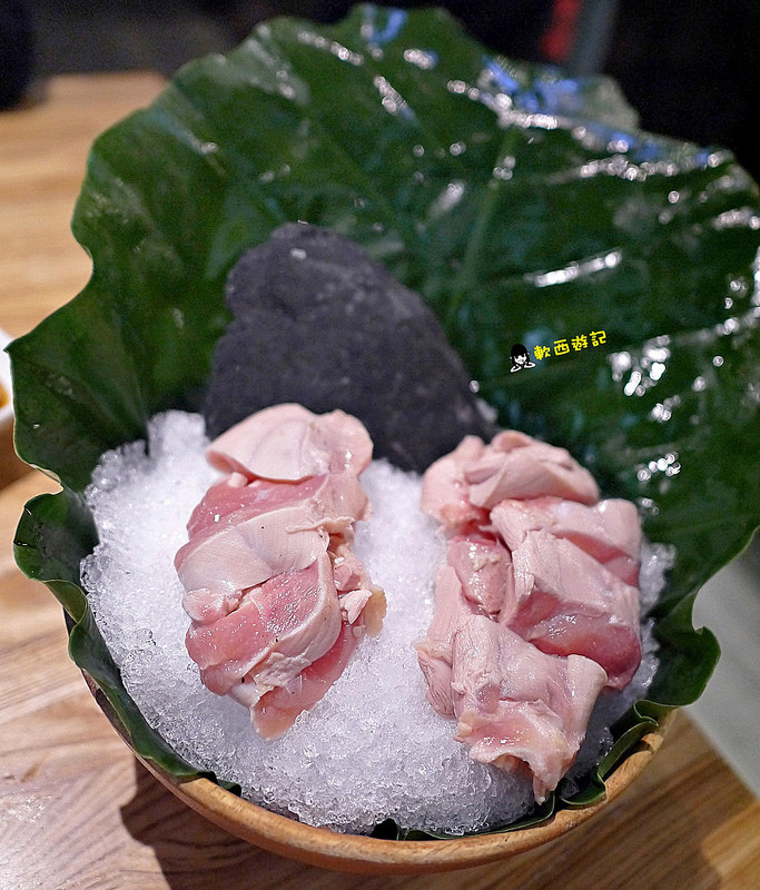 [食記]台北忠孝敦化站 愛新覺羅 原味‧鮮採嚴煮 客製化菜單 卡片傳情小驚喜 適合約會、慶生、紀念日的高級浪漫氣氛餐廳