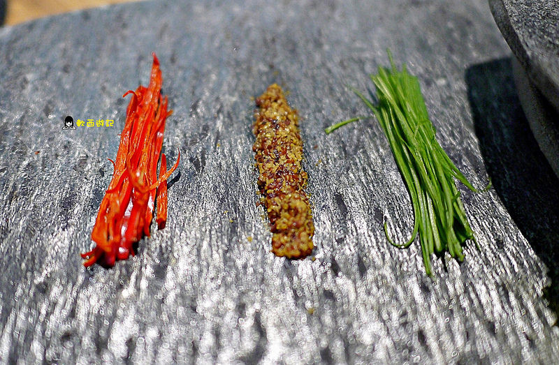 [食記]台北忠孝敦化站 愛新覺羅 原味‧鮮採嚴煮 客製化菜單 卡片傳情小驚喜 適合約會、慶生、紀念日的高級浪漫氣氛餐廳