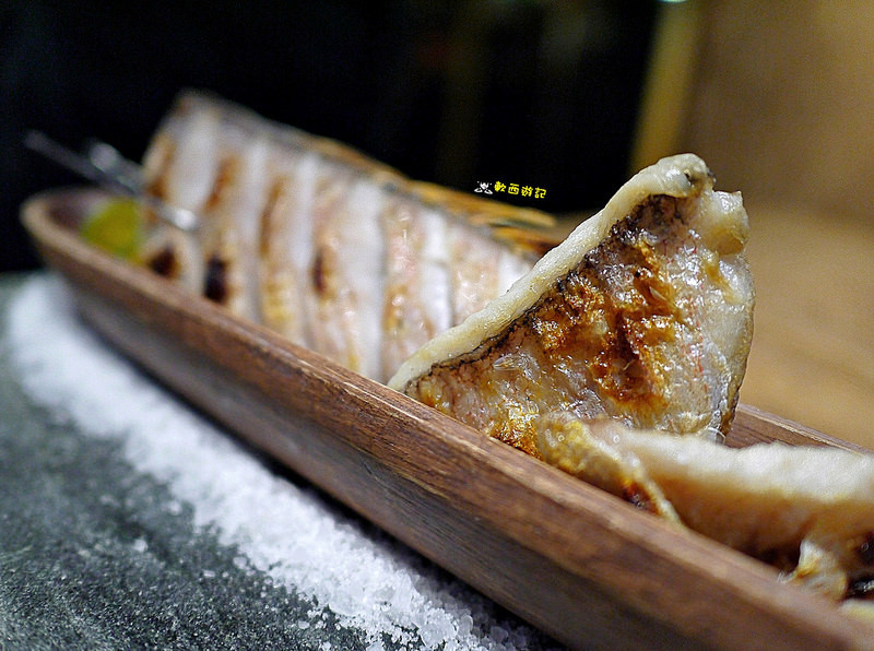 [食記]台北忠孝敦化站 愛新覺羅 原味‧鮮採嚴煮 客製化菜單 卡片傳情小驚喜 適合約會、慶生、紀念日的高級浪漫氣氛餐廳