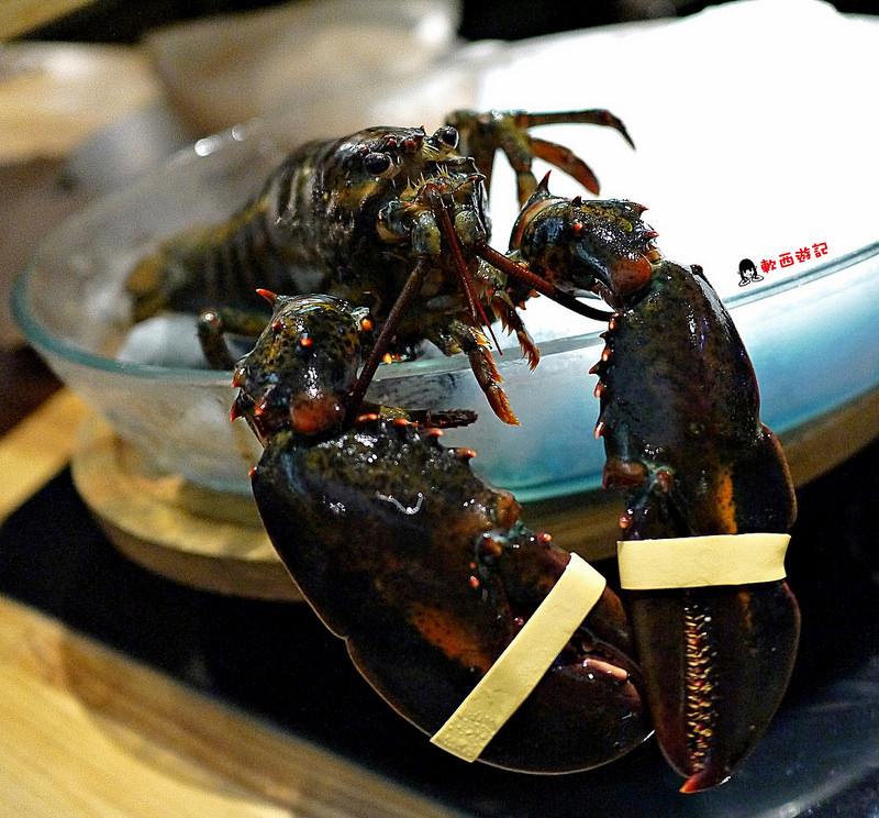 [食記]台北忠孝敦化站 愛新覺羅 原味‧鮮採嚴煮 客製化菜單 卡片傳情小驚喜 適合約會、慶生、紀念日的高級浪漫氣氛餐廳