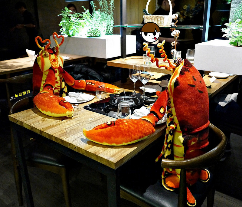 [食記]台北忠孝敦化站 愛新覺羅 原味‧鮮採嚴煮 客製化菜單 卡片傳情小驚喜 適合約會、慶生、紀念日的高級浪漫氣氛餐廳