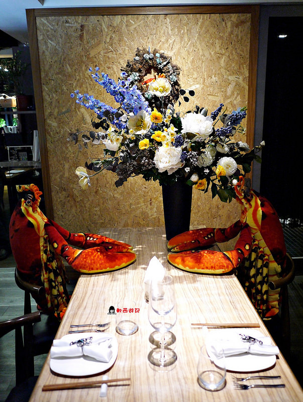 [食記]台北忠孝敦化站 愛新覺羅 原味‧鮮採嚴煮 客製化菜單 卡片傳情小驚喜 適合約會、慶生、紀念日的高級浪漫氣氛餐廳