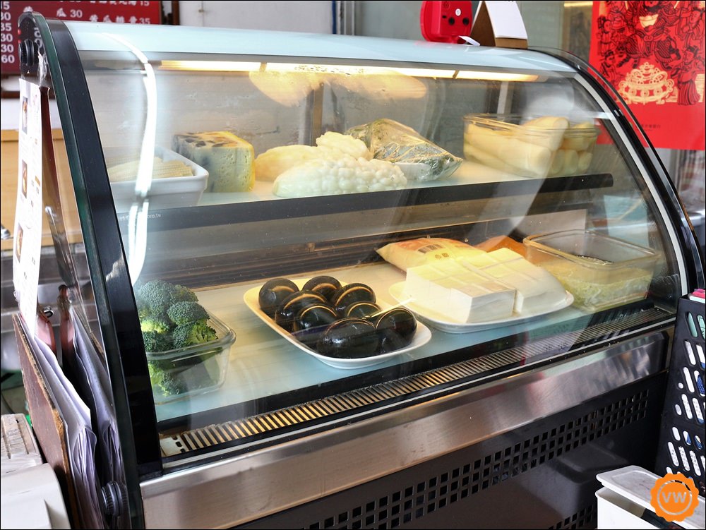 嘉義美食 │古早味 │傳統美食 :合家香魯軟骨飯 嘉義美食 │古早味 │傳統美食 :合家香魯軟骨飯