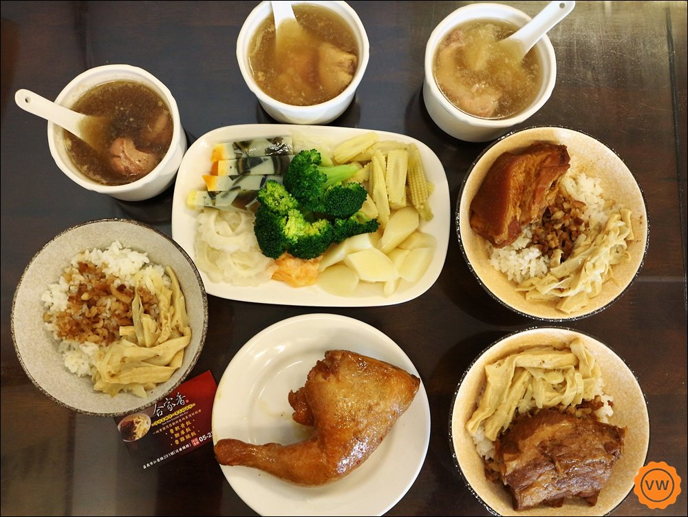 嘉義美食 │古早味 │傳統美食 :合家香魯軟骨飯 嘉義美食 │古早味 │傳統美食 :合家香魯軟骨飯