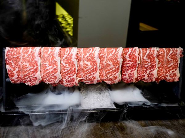 這一鍋皇室祕藏鍋物(大興西殿)：【桃園食記】這一鍋皇室秘藏鍋物 吃鍋吹冷氣超爽 越熱越開鍋 越多人越多折扣