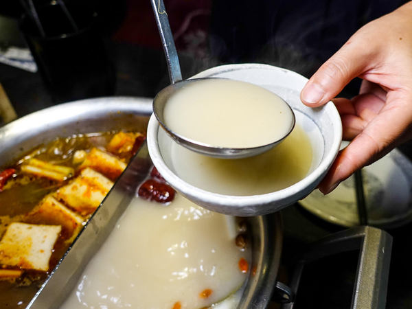 這一鍋皇室祕藏鍋物(大興西殿)：【桃園食記】這一鍋皇室秘藏鍋物 吃鍋吹冷氣超爽 越熱越開鍋 越多人越多折扣