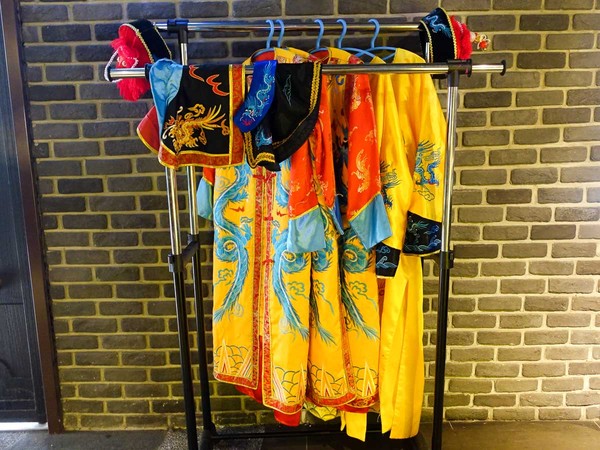 這一鍋皇室祕藏鍋物(大興西殿)：【桃園食記】這一鍋皇室秘藏鍋物 吃鍋吹冷氣超爽 越熱越開鍋 越多人越多折扣