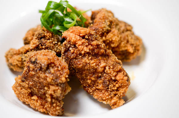 這一鍋皇室祕藏鍋物(大興西殿)：【桃園食記】這一鍋皇室秘藏鍋物 吃鍋吹冷氣超爽 越熱越開鍋 越多人越多折扣