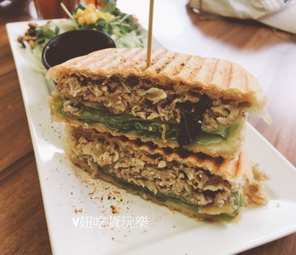 豬五花手.jpg 豬五花手.jpg