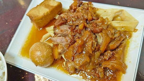 良鼎極品豬腳|永和好吃又美味的腿庫飯,值得推薦的美
