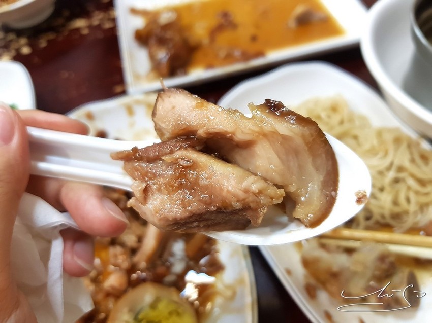 良鼎豬腳 (34).jpg