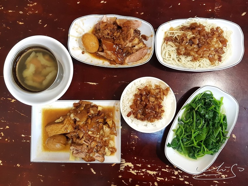 良鼎豬腳 (17).jpg