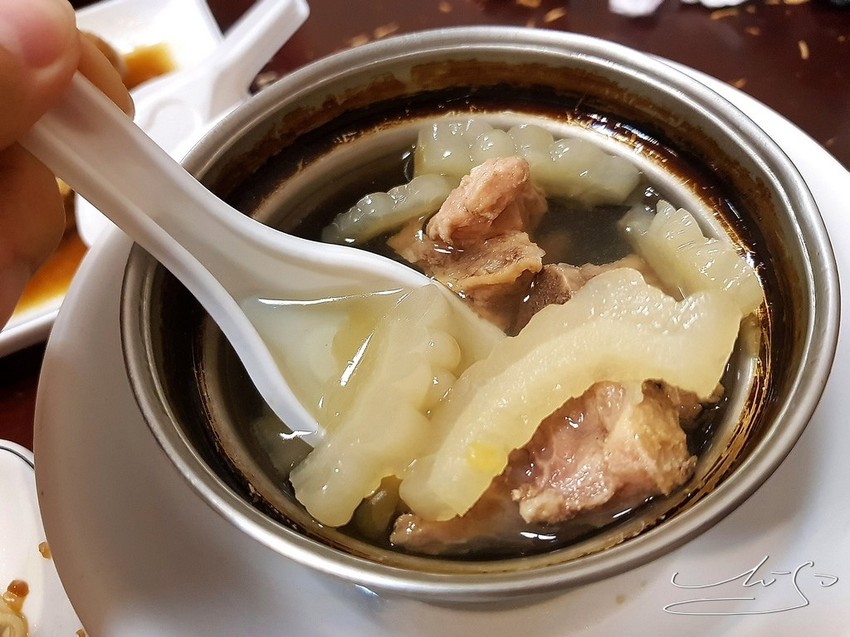 良鼎豬腳 (28).jpg