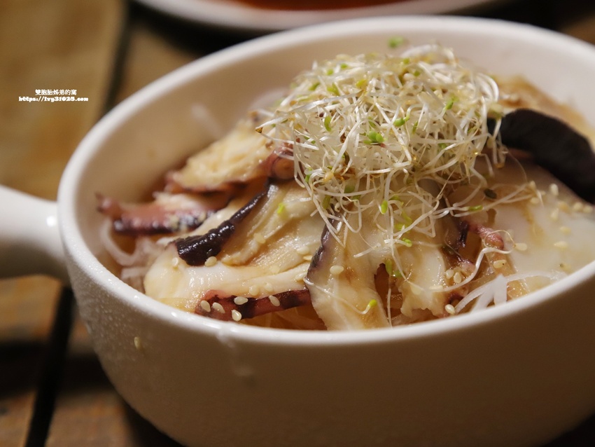 推薦高雄苓雅  晚餐宵夜 Urban Soul餐酒館․客製化的創意調酒 ․相聚小酌