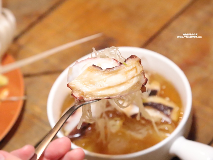 推薦高雄苓雅  晚餐宵夜 Urban Soul餐酒館․客製化的創意調酒 ․相聚小酌