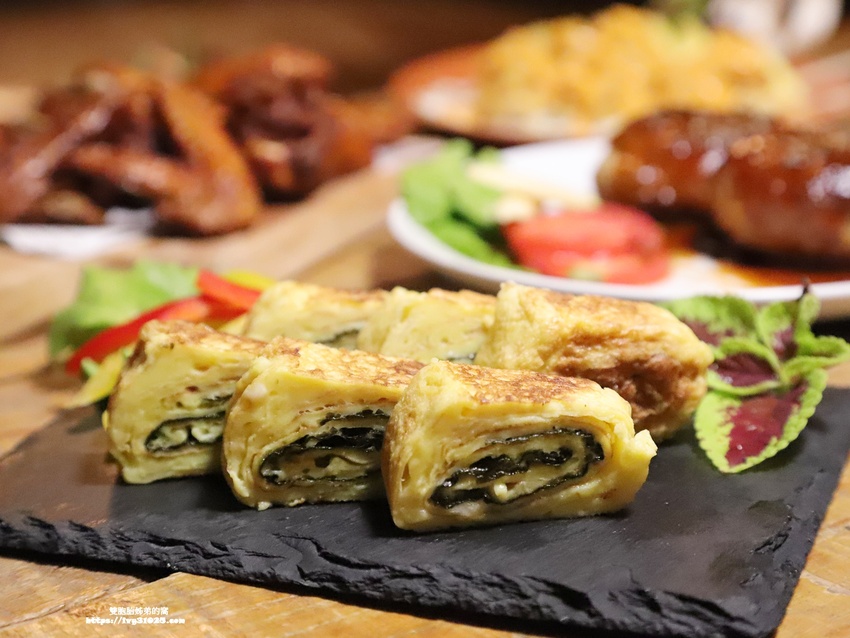 推薦高雄苓雅  晚餐宵夜 Urban Soul餐酒館․客製化的創意調酒 ․相聚小酌