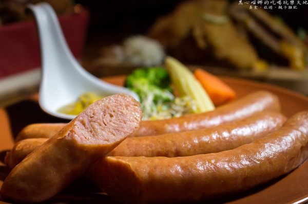 Urban Soul music bar：高雄苓雅︱Urban Soul酒吧．餐酒館　無懈可擊！超創意調酒與特色料理，讓夜晚更加璀璨！