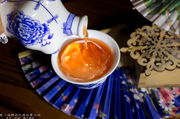 Urban Soul music bar:高雄苓雅︱Urban Soul酒吧.餐酒館 無懈可擊!超創意調酒與特色料理,讓夜晚更加璀璨! Urban Soul music bar:高雄苓雅︱Urban Soul酒吧.餐酒館 無懈可擊!超創意調酒與特色料理,讓夜晚更加璀璨!
