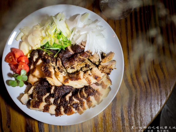 Urban Soul music bar：高雄苓雅︱Urban Soul酒吧．餐酒館　無懈可擊！超創意調酒與特色料理，讓夜晚更加璀璨！