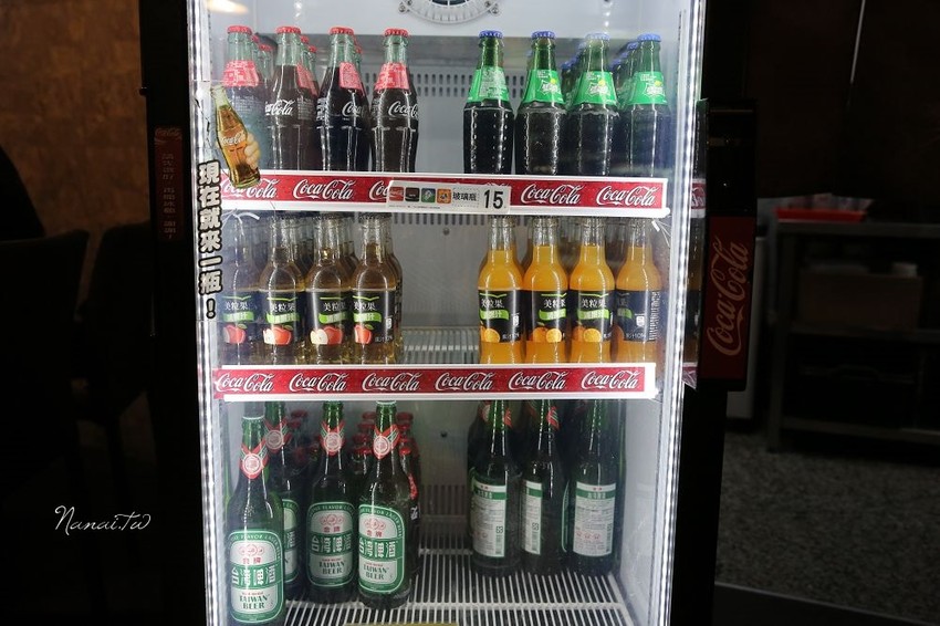 七品鍋物。超級蝦！比手掌還大的手臂蝦,完全是痛風鍋,20oz肉片吃到爽 - Nana愛旅行札記