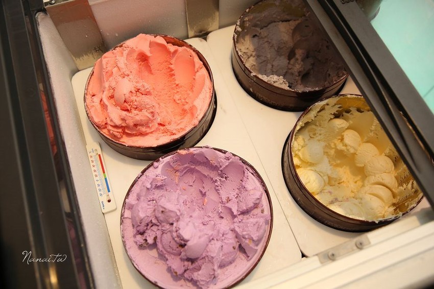 七品鍋物。超級蝦！比手掌還大的手臂蝦,完全是痛風鍋,20oz肉片吃到爽 - Nana愛旅行札記