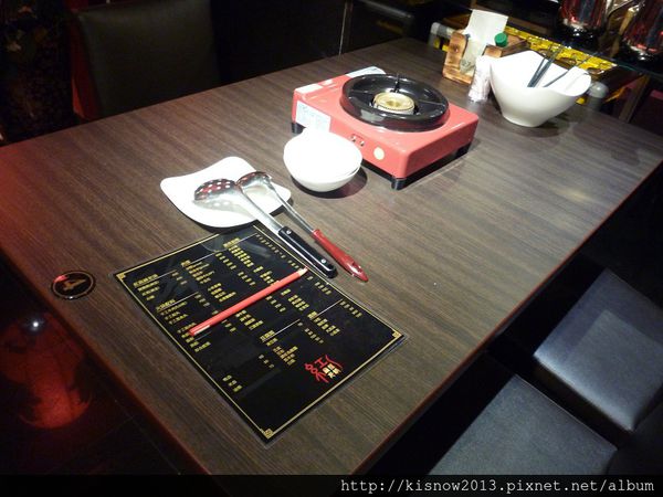 紅麻辣老鍋：濃郁麻辣富含雞汁滋味--紅麻辣老鍋口碑券体驗心得