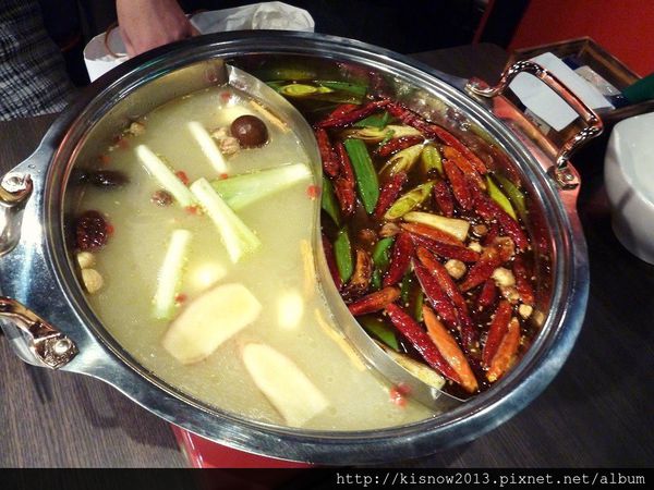 紅麻辣老鍋：濃郁麻辣富含雞汁滋味--紅麻辣老鍋口碑券体驗心得