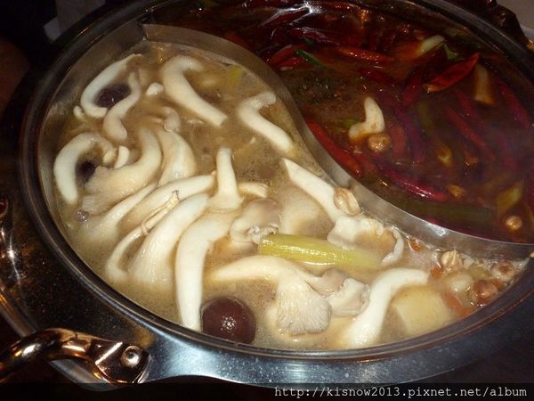 紅麻辣老鍋：濃郁麻辣富含雞汁滋味--紅麻辣老鍋口碑券体驗心得