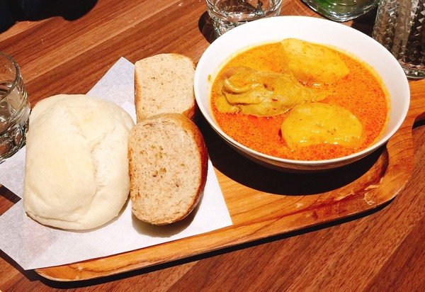 caffe le mani琢手咖啡：【內湖優質咖啡推薦】Caffè Le MANI 琢手咖啡~南洋咖哩佐麵包、芥末火腿巧巴達香濃順口~充滿異國情調的印尼曼特寧不但甘醇還帶有獨特迷人藥草香喔!