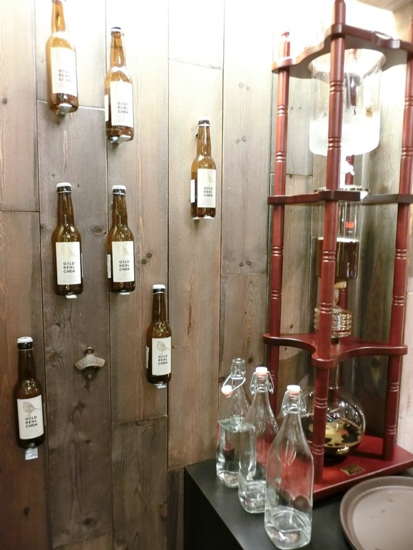 caffe le mani琢手咖啡：【內湖優質咖啡推薦】Caffè Le MANI 琢手咖啡~南洋咖哩佐麵包、芥末火腿巧巴達香濃順口~充滿異國情調的印尼曼特寧不但甘醇還帶有獨特迷人藥草香喔!