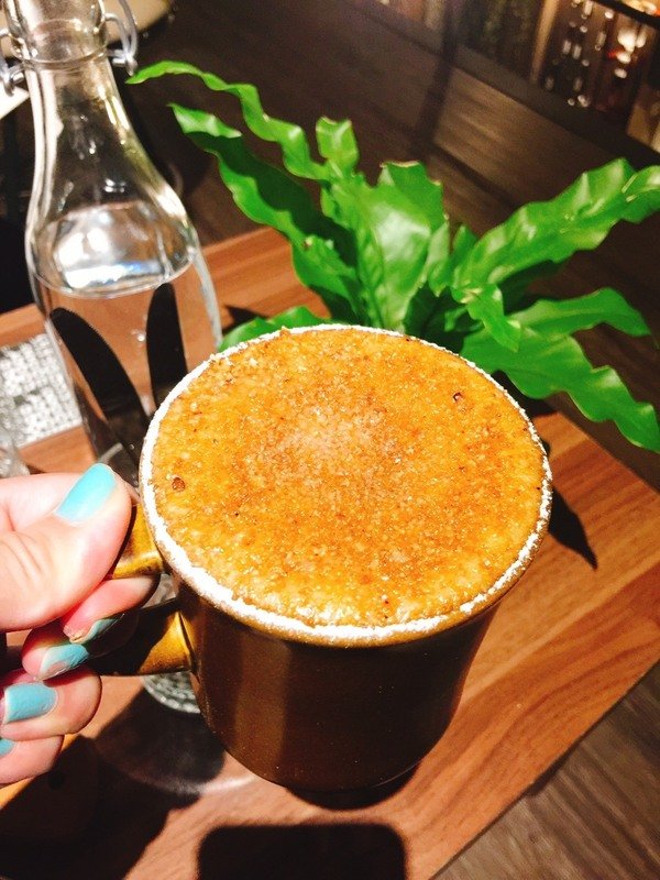 caffe le mani琢手咖啡：【內湖優質咖啡推薦】Caffè Le MANI 琢手咖啡~南洋咖哩佐麵包、芥末火腿巧巴達香濃順口~充滿異國情調的印尼曼特寧不但甘醇還帶有獨特迷人藥草香喔!