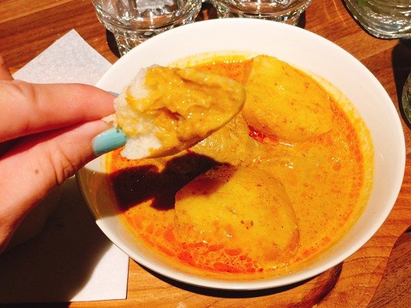 caffe le mani琢手咖啡：【內湖優質咖啡推薦】Caffè Le MANI 琢手咖啡~南洋咖哩佐麵包、芥末火腿巧巴達香濃順口~充滿異國情調的印尼曼特寧不但甘醇還帶有獨特迷人藥草香喔!