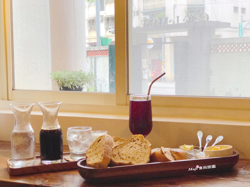 琢手咖啡 Caffè Le MANI  內湖老宅秘境咖啡廳 忙裡偷閒享受復古懷舊氛圍的早午餐時光