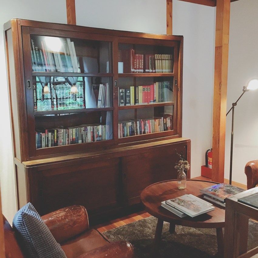 文房Chapter,文房,Chapter,中正區,臨沂街,忠孝新生,免費,圖書館,日式建築,日式老宅,文創,檜木,免費,下午茶,閱讀,週末去處,約會,打卡,IG,IG美照,網美,告白,遛小孩,預約,捷運一日遊,公益,日本の建築,台湾を訪れる,ビジネスホテル,free,library,古蹟,Monument,記念碑,我不是他媽媽,忠孝新生捷運站,展覽,文藝,私房景點,週休二日,文青,藝文,董陽孜,一日遊