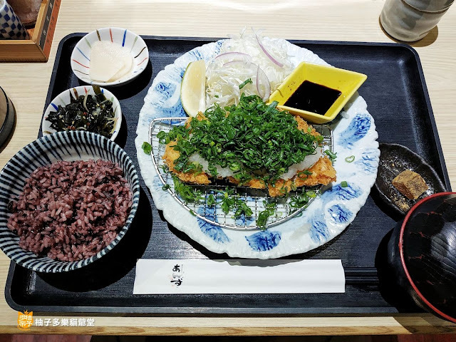 銀座杏子日式豬排 台北京站店:生薑燒厚切里肌豬排、蔥花蘿蔔泥里肌豬排,套餐沙拉、小菜、味噌湯、越光米吃到飽|臺北日式餐廳 京站百貨 捷運臺北車站站