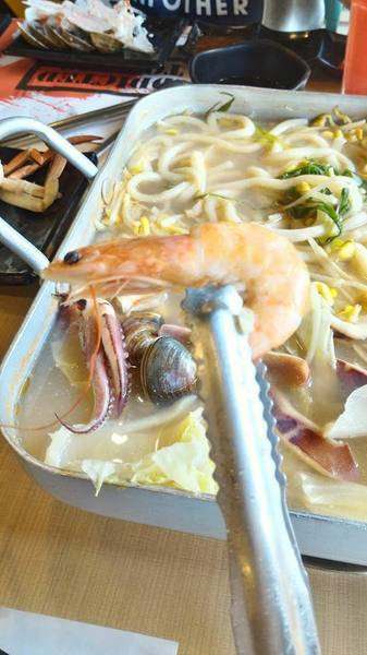 OMAYA春川炒雞(嘉義新生店)：一隻雞貝殼蒸-OMAYA春川炒雞(新生店)  嘉義東區韓式料理 是海鮮盆的升級版  有機會一定要試試