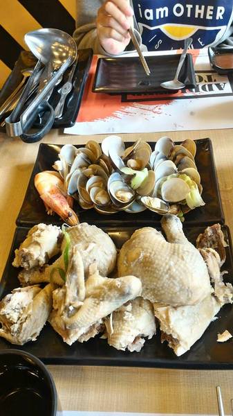 OMAYA春川炒雞(嘉義新生店)：一隻雞貝殼蒸-OMAYA春川炒雞(新生店)  嘉義東區韓式料理 是海鮮盆的升級版  有機會一定要試試