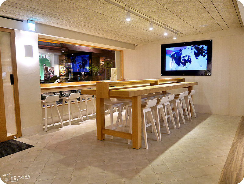 【日本登台美食】White Cosy來自北海道よつ葉美味牛奶鬆餅新登場。台北東區商圈