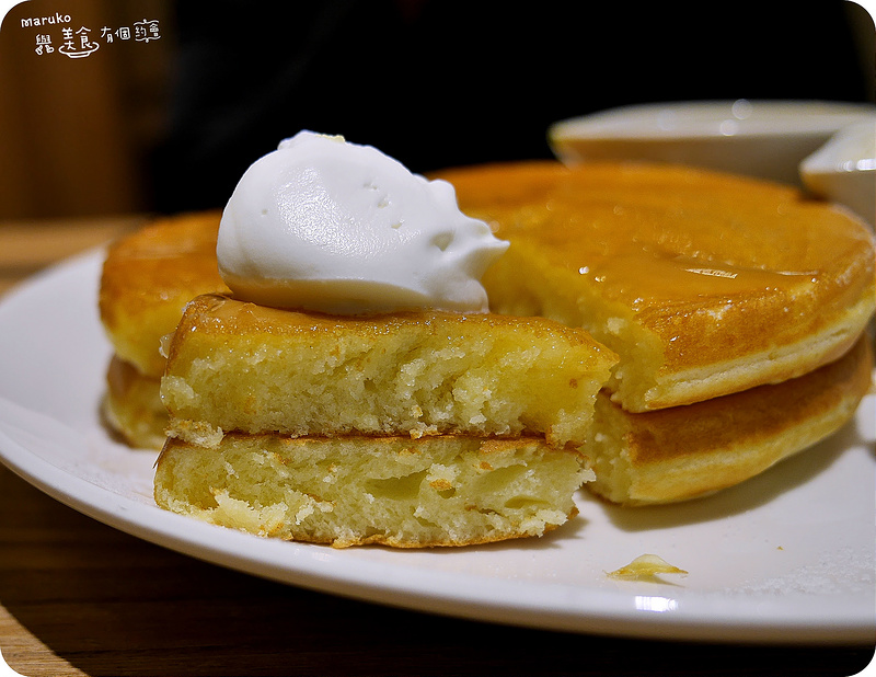 【日本登台美食】White Cosy來自北海道よつ葉美味牛奶鬆餅新登場。台北東區商圈