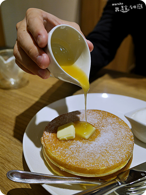 【日本登台美食】White Cosy來自北海道よつ葉美味牛奶鬆餅新登場。台北東區商圈