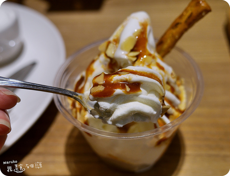 【日本登台美食】White Cosy來自北海道よつ葉美味牛奶鬆餅新登場。台北東區商圈