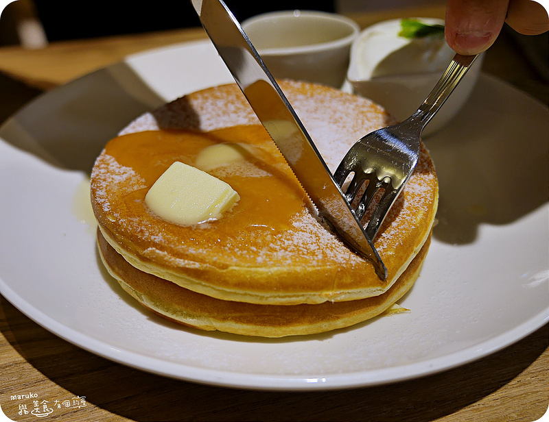 【日本登台美食】White Cosy來自北海道よつ葉美味牛奶鬆餅新登場。台北東區商圈