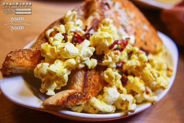 YumYum Deli 三明治專賣 美式餐廳│北捷/忠孝敦化站(台北東區216巷最夯美式甜食店，甜點不只是甜點，螞蟻人必來；2015年11月新開店)