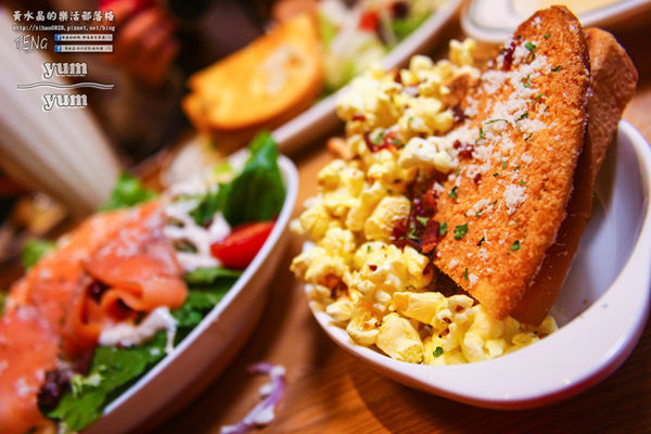 YumYum Deli 三明治專賣 美式餐廳│北捷/忠孝敦化站(台北東區216巷最夯美式甜食店，甜點不只是甜點，螞蟻人必來；2015年11月新開店)